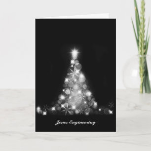 Moderne weiße Weihnachtsbaum Grafik auf schwarz Feiertagskarte