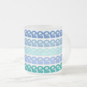 Moderne Wellenmuster in Blautönen Mattglastasse (VorderseiteRechts)