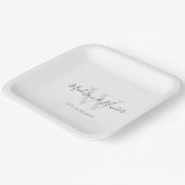 Moderne White Gray Script Monogram Wedding Pappteller (Gewinkelt)