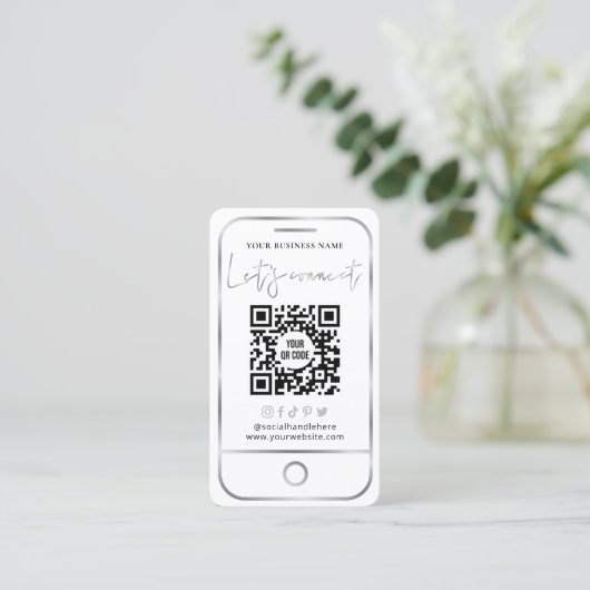 Moderne White & Silver QR Code Social Media Visitenkarte (Stehend Vorderseite)