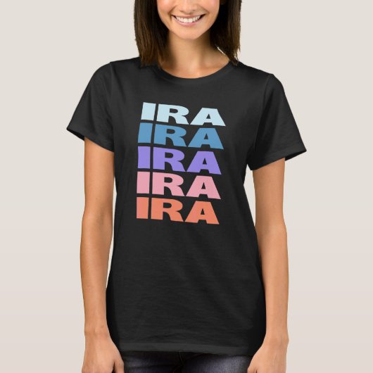 Moderne wiederholte Text Ira T-Shirt (Vorderseite)