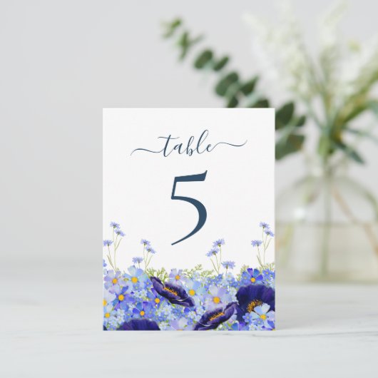 Moderne Wildblume Hochzeit Tischnummer (Stehend Vorderseite)