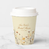 Moderne Wildblume Liebe ist im blühenden Brautpart Pappbecher (Vorderseite)