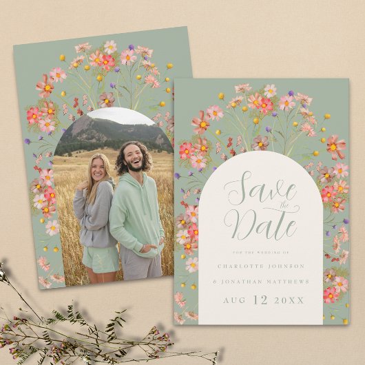 Moderne Wildblume Sage Green Foto Arch Wedding Save The Date