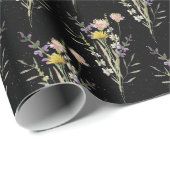 Moderne Wildblumen aus schwarzblorischen Ländern Geschenkpapier (Rolleneckpunkt)