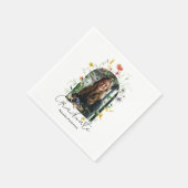 Moderne Wildblumen-Bogen-Foto Weiße Abschlussfeier Serviette (Ecke)