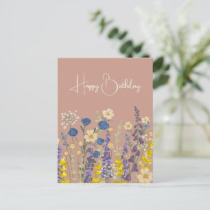 Moderne Wildblumen freuen sich auf ihren Geburtsta Postkarte