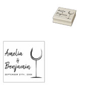 Moderne Wine Glass Typografy Couple's Name Wedding Gummistempel (Stempel)