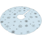 Moderne Winterschneeflocken Polyester Weihnachtsbaumdecke (Schrägansicht)