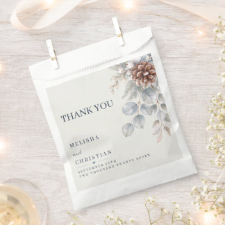 Moderne Winterwald-Zapfen-Hochzeit Danke  Geschenktütchen