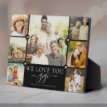 Moderne wir Liebe Sie Gigi Familienfoto Collage Fotoplatte<br><div class="desc">Ein elegantes,  modernes Muttertagsgeschenk: Eine trendige Instagram Foto Collage Plakatwand,  die WE LIEBE YOU GIGI in hübscher Handschrift neben Ihren Namen liest,  und 7 Ihrer Lieblingsfotos,  die von den süßen gedruckten Goldherzen der Rose für die beste Oma aller Zeiten hervorgehoben werden.</div>
