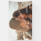 Moderne Wir sind Verlobte Party Foto Script Hinter Banner (Vertikal)