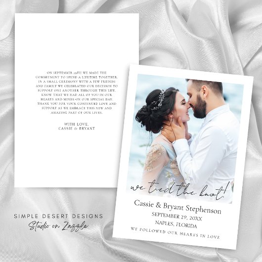 Moderne Wir tippten die Hochzeit des Fotos des Kno Ankündigung