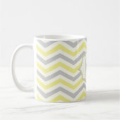Moderne Zickzack, gelbe, graue und elfenbeinfarben Kaffeetasse (Links)