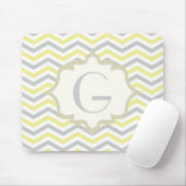 Moderne Zickzack, gelbe, graue und elfenbeinfarben Mousepad (Mit Mouse)