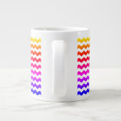 Moderne Zickzack Rainbow-Muster Tasse (Rückseite)