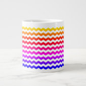 Moderne Zickzack Rainbow-Muster Tasse (Vorderseite)