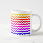 Moderne Zickzack Rainbow-Muster Tasse (Rechts)