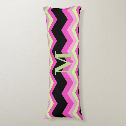 Moderne Zickzackmuster Schwarz Fuchsie Zickzack Seitenschläferkissen (Vorderseite Vertikal)