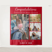 Moderner Abschluss 2025 - Collage Red Backdrop Wandteppich (Vorderseite)