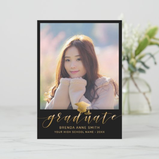 Moderner Abschluss 2 Foto Gold Script Cap auf Blac Ankündigung (Stehend Vorderseite)