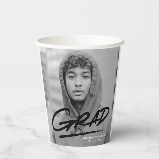 Moderner Abschluss Dashed Grad Black Foto Pappbecher (Rückseite)