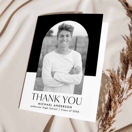 Moderner Abschluss für Arkadenblöcke in Schwarz un Dankeskarte