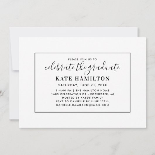 Moderner Abschluss für das White Script-Graduate-F Einladung (Rückseite)