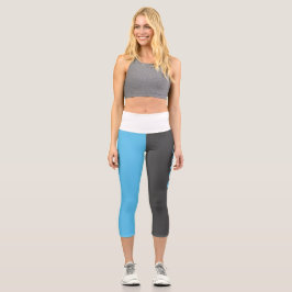 Moderner Abschluss in Blau, Weiß und Grau Capri Leggings