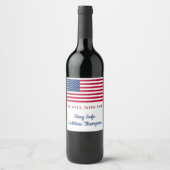 Moderner amerikanischer Flaggensoldat geht weg Par Weinetikett (Vorderseite)