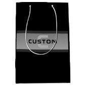 Moderner, anpassbarer Layierter Text | Schwarz & G Mittlere Geschenktüte (Vorderseite)