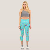 Moderner Aquarius und mehrfarbiger Fisch auf Türki Capri Leggings (Vorderseite)