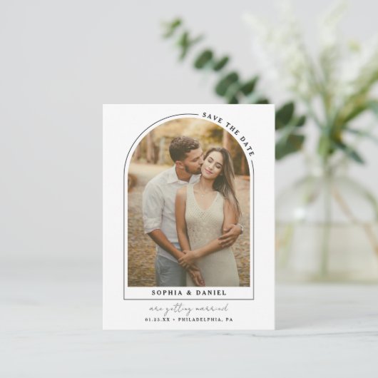 Moderner Arch Boho Arch mit Foto Save the Date Ankündigungspostkarte (Stehend Vorderseite)