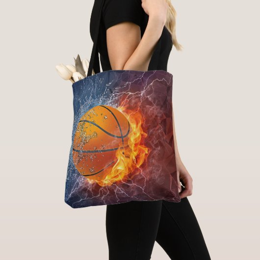 Moderner Basketball auf dem Feuer Tasche (Von Nahem)