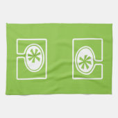 Moderner Baum aus dem Mittelalter auf Grün Geschirrtuch (Horizontal)