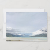 Moderner Bergsommerstrand Save the Date Karte (Rückseite)