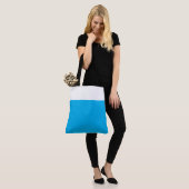 Moderner Beruflicher Blauer Farbblock Sky Tasche (Am Model)