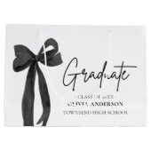 Moderner Black Bow Coquette Graduate Abschluss Große Geschenktüte (Rückseite)