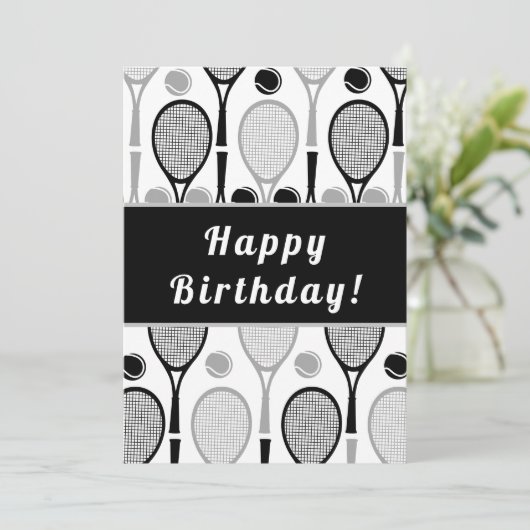 Moderner Black & Gray Tennis-Trainer Geburtstag (Stehend Vorderseite)