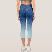 Moderner blauer Glitzer ombre Glitzern blau Capri Leggings (Rückseite)