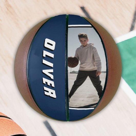 Moderner blauer Name Text Foto Basketball