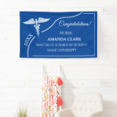 Moderner Blue & White Caduceus Nurse Abschluss Banner (Insitu)