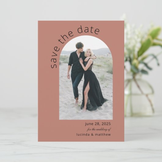 Moderner Bogengang Save the Date mit Foto- und QR- (Stehend Vorderseite)