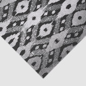 Moderner Bohemischer Silberschwarzer Glitzer Ikat- Seidenpapier (Ausschnitt)