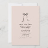 Moderner Bow Blush Foto Abschluss Save the Date Ankündigung (Rückseite)