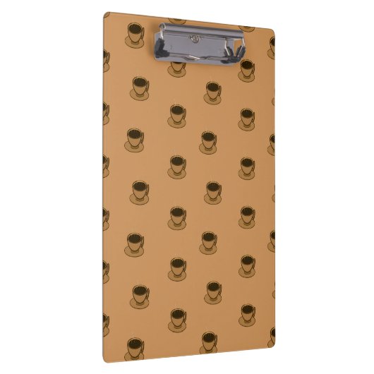 Moderner brauner, gemütlicher Kaffee-Cup im Mittel Klemmbrett (Rechts)