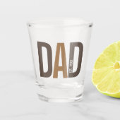 Moderner brauner Personalisierter Vater etabliert Schnapsglas (Vorderseite)