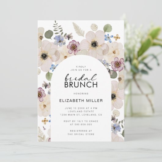 Moderner Brunch der Blumenbridal Einladung (Stehend Vorderseite)