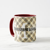 Moderner Buffalo-Karierter Monogram-Weihnachtsfeie Tasse (Vorderseite Links)