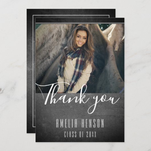 Moderner Chalkboard Graduate Foto Abschluss Dankeskarte (Vorne/Hinten)